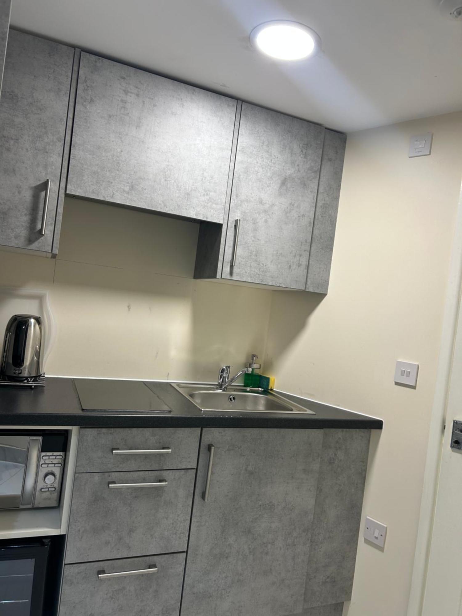 Cozy Studio Near To Tube Station Redbridge Exterior foto